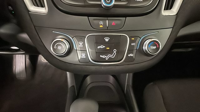 Used 2022 Chevrolet Malibu LS FWD image 22