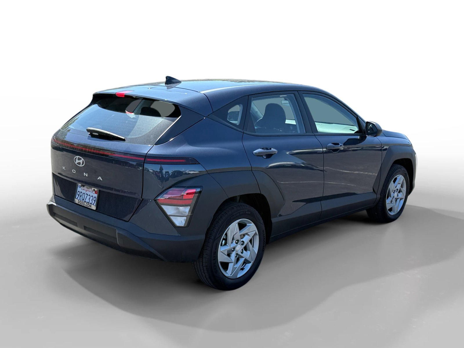 Certified 2025 Hyundai Kona SE image 5