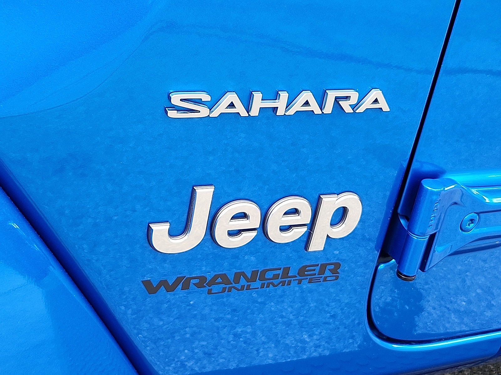 Used 2022 Jeep Wrangler Unlimited Sahara w/ Cold Weather Group AWD/4WD image 29