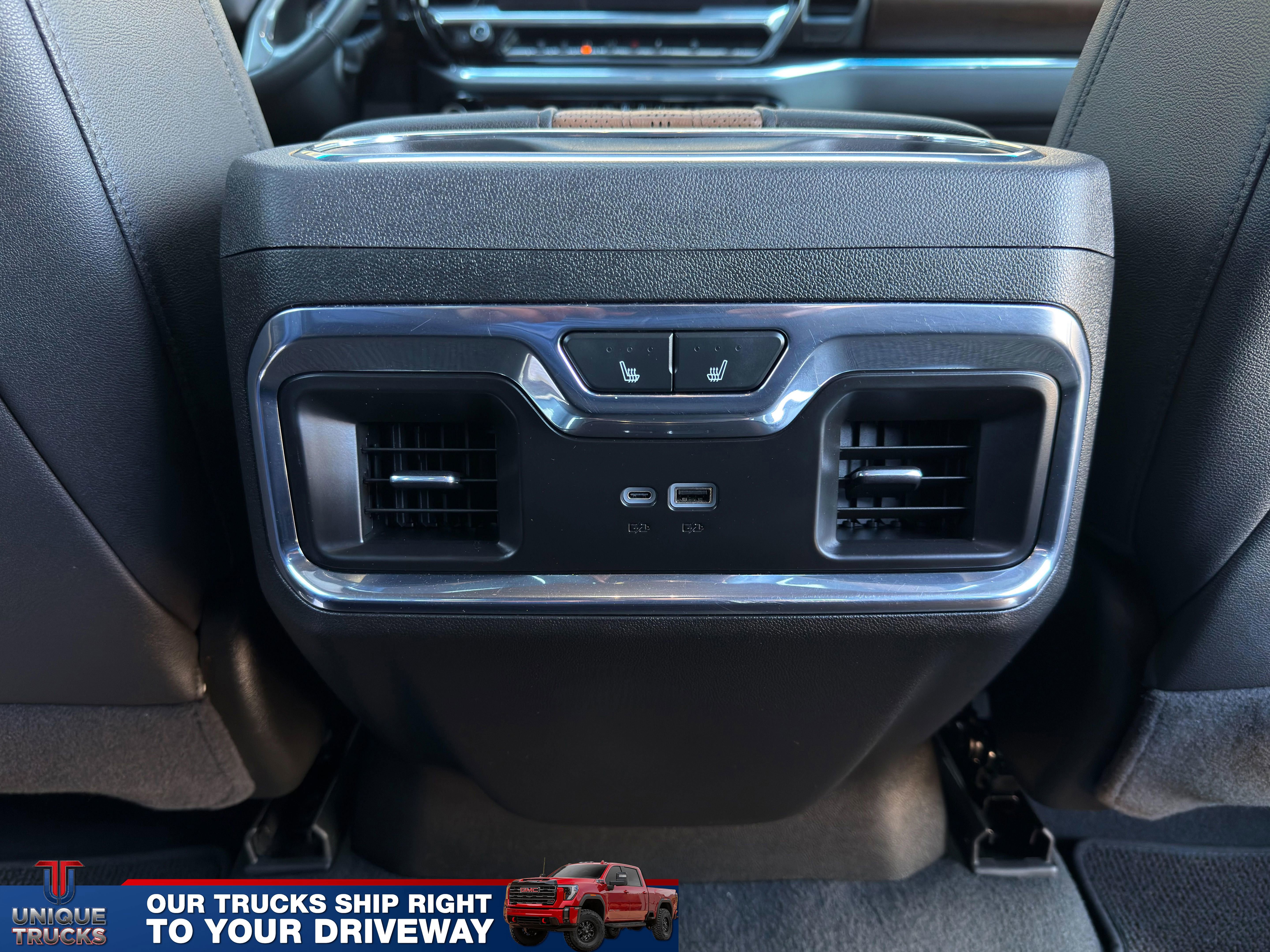 Used 2024 Chevrolet Silverado 2500 High Country w/ High Country Premium Package image 35