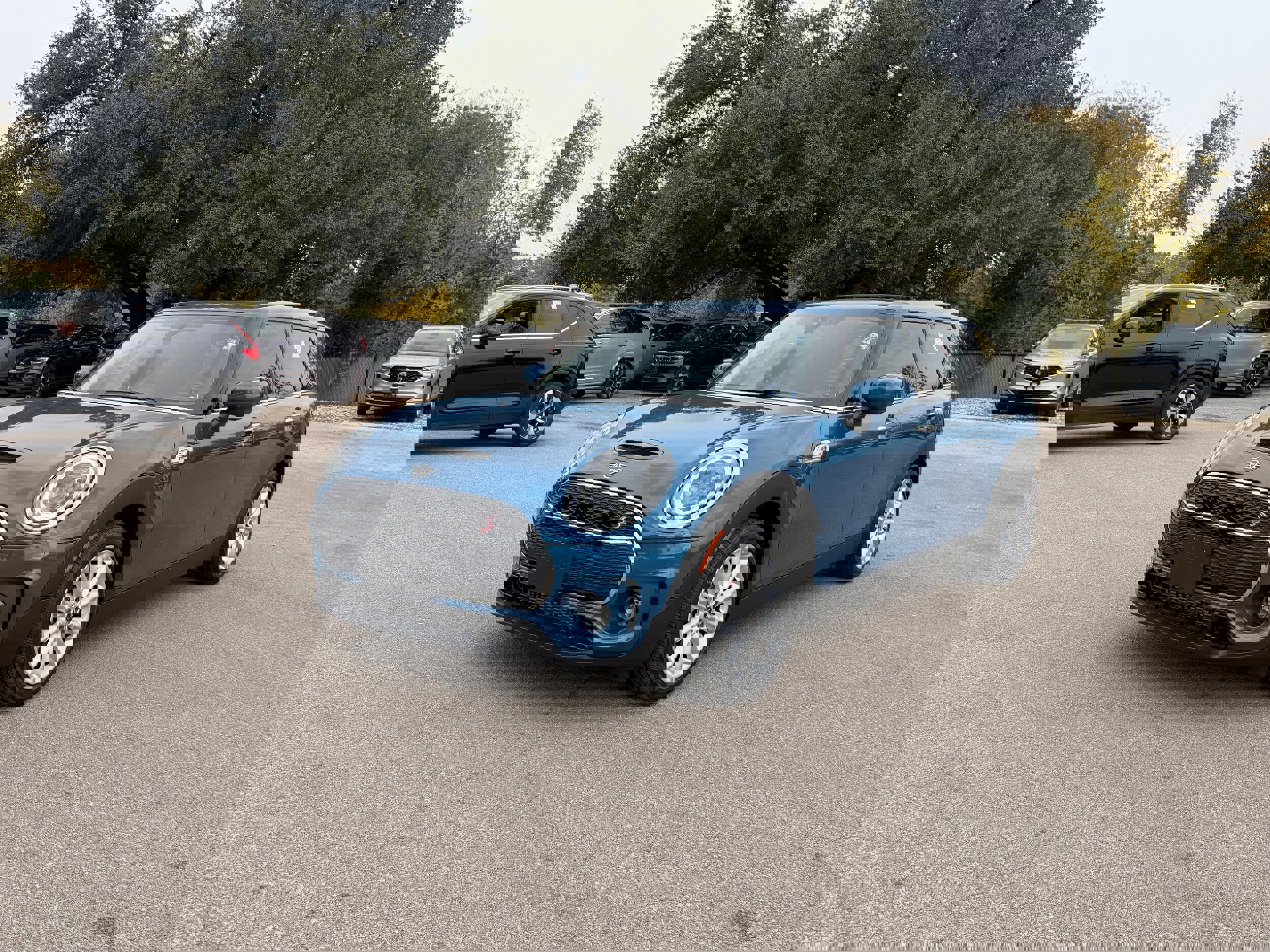 Used 2024 MINI Cooper Clubman S image 2