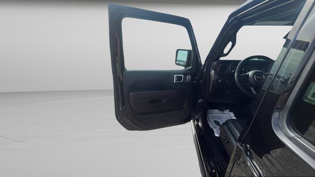 New 2026 Jeep Gladiator Rubicon AWD/4WD image 9