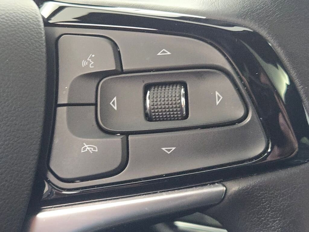 Used 2023 Buick Enclave Essence w/ Experience Buick Package image 37