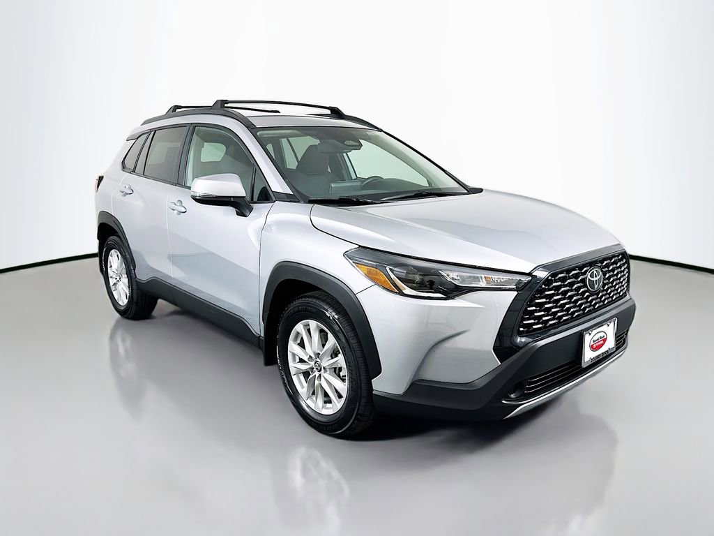 Certified 2024 Toyota Corolla Cross LE image 3