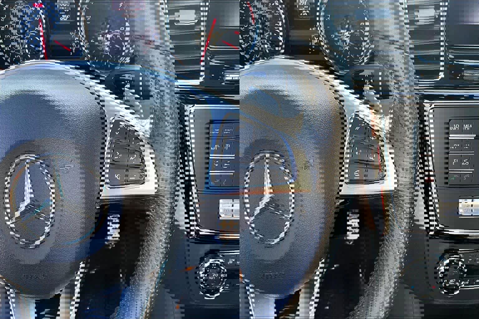 Used 2019 Mercedes-Benz GLE 43 AMG 4MATIC image 25