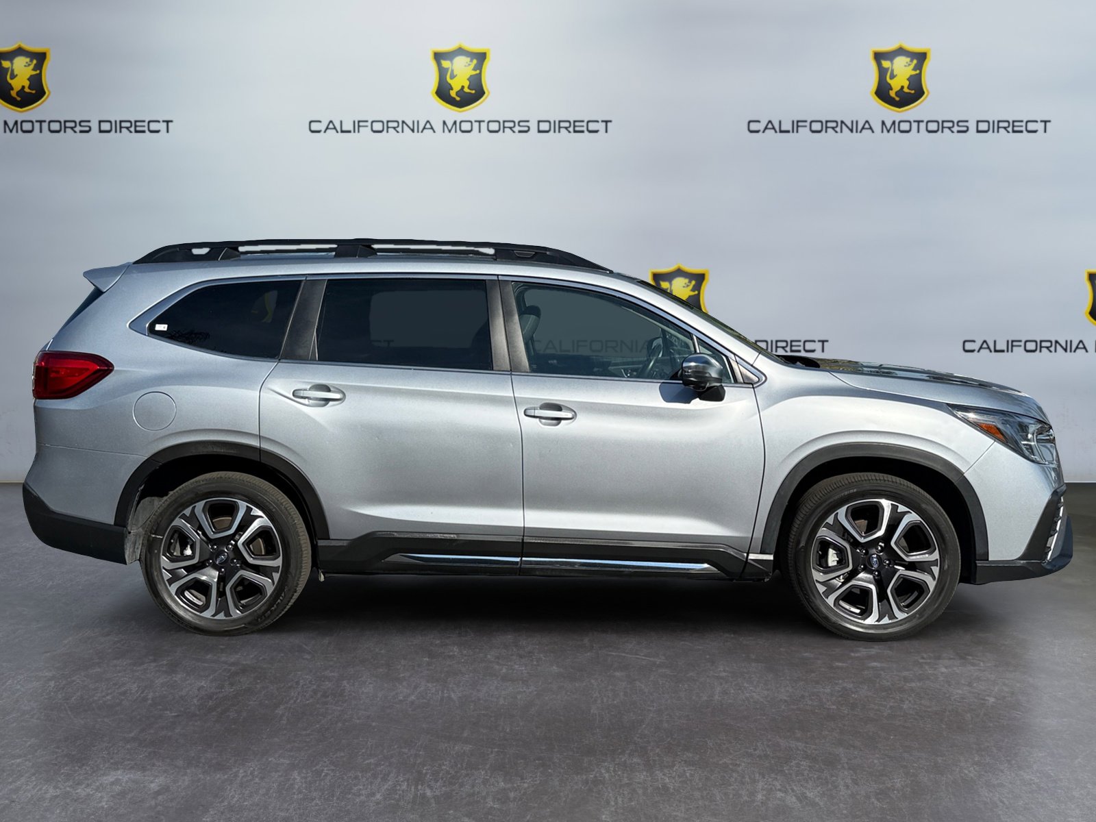 Used 2023 Subaru Ascent Limited w/ Technology Package image 5