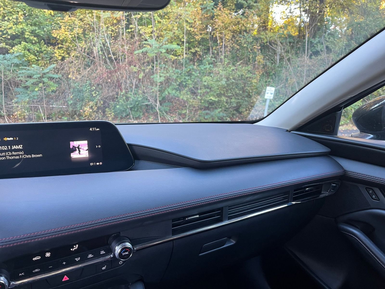 Used 2025 MAZDA MAZDA3 s image 30