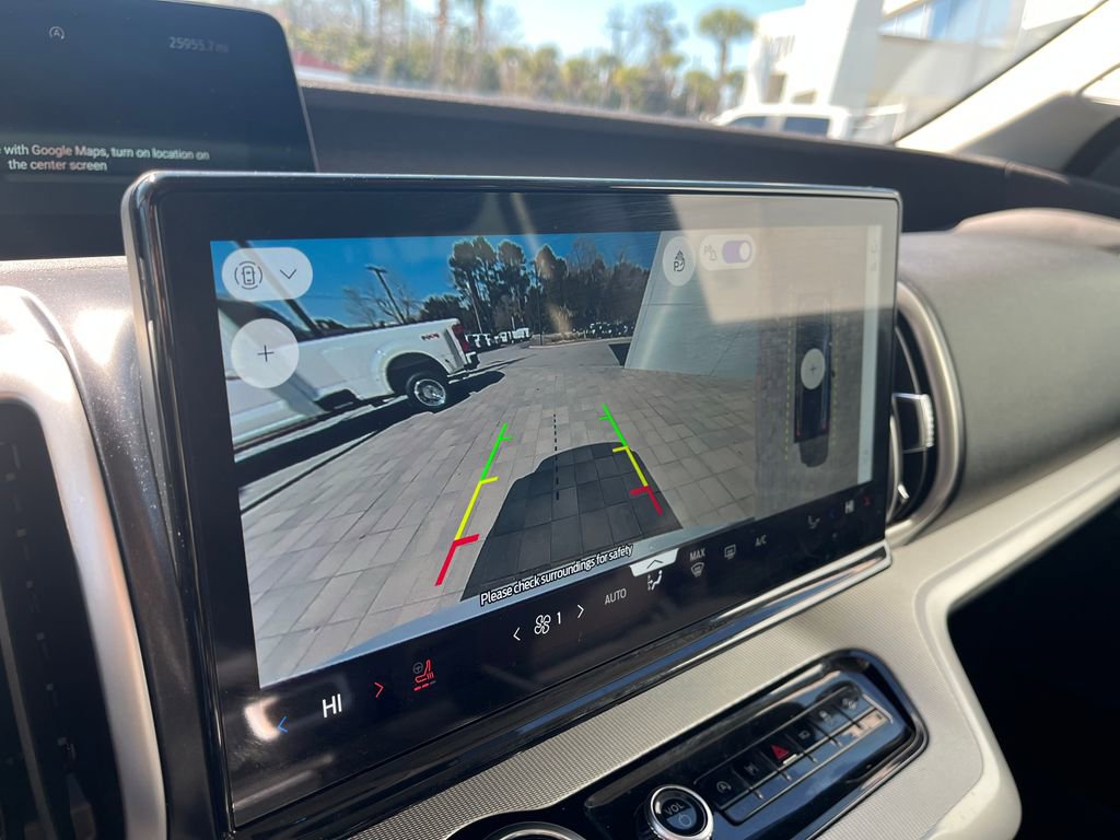 Used 2025 Ford Expedition Active image 25