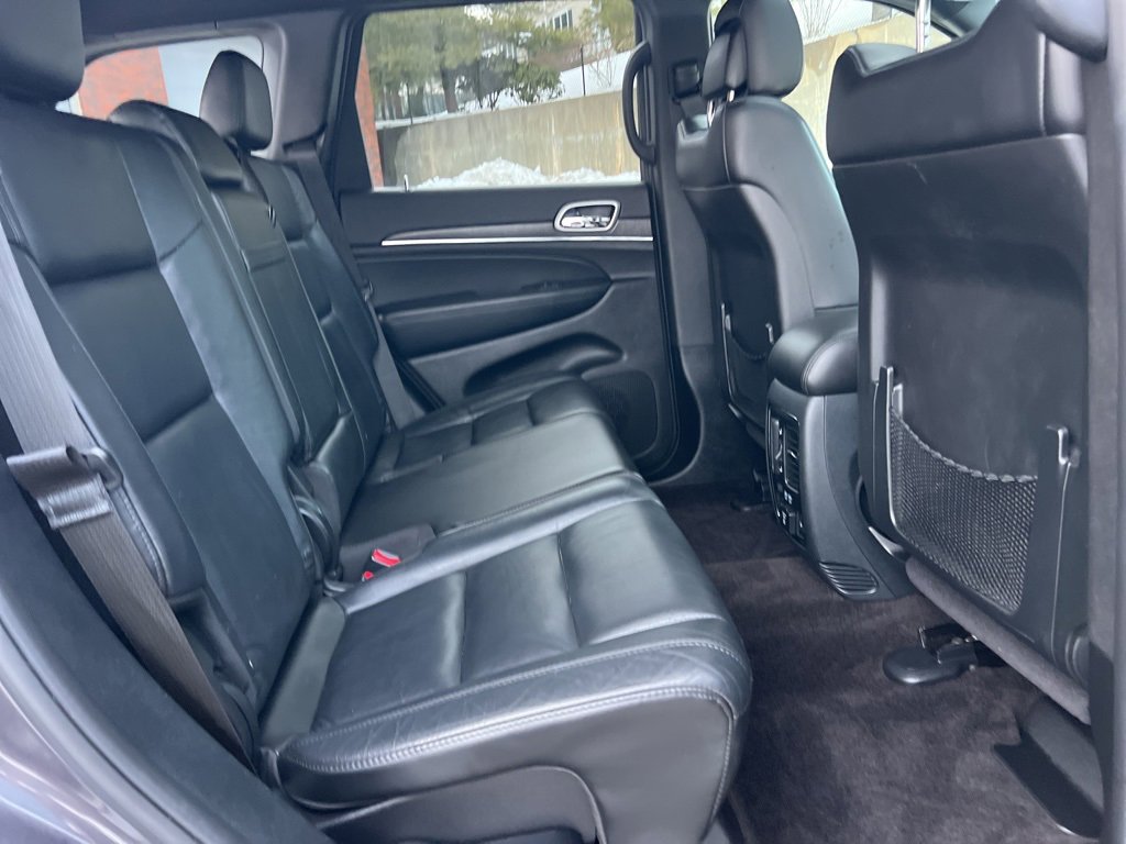 Used 2018 Jeep Grand Cherokee Limited image 26