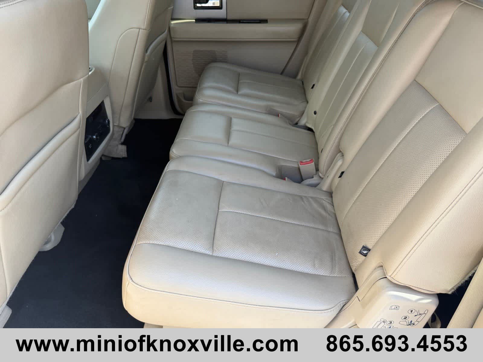 Used 2017 Ford Expedition EL Limited w/ Equipment Group 301A AWD/4WD image 16