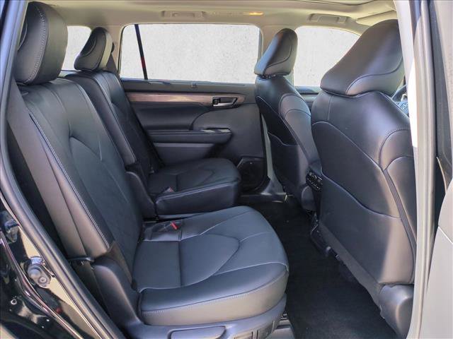 Certified 2026 Toyota Highlander Platinum AWD/4WD image 21