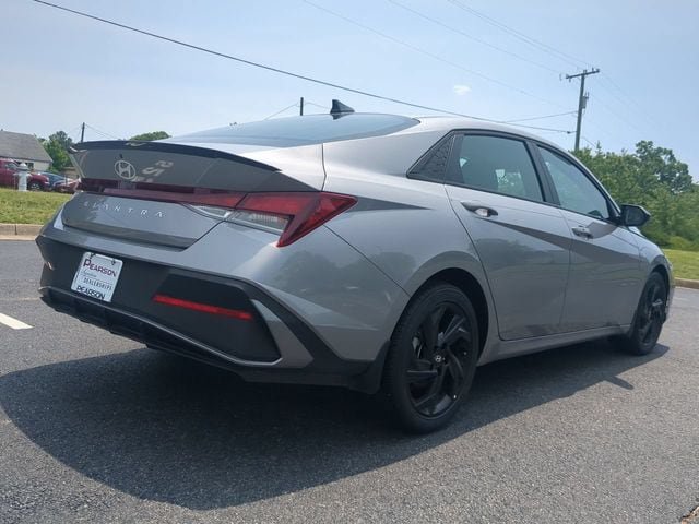 Certified 2026 Hyundai Elantra Sport FWD image 4