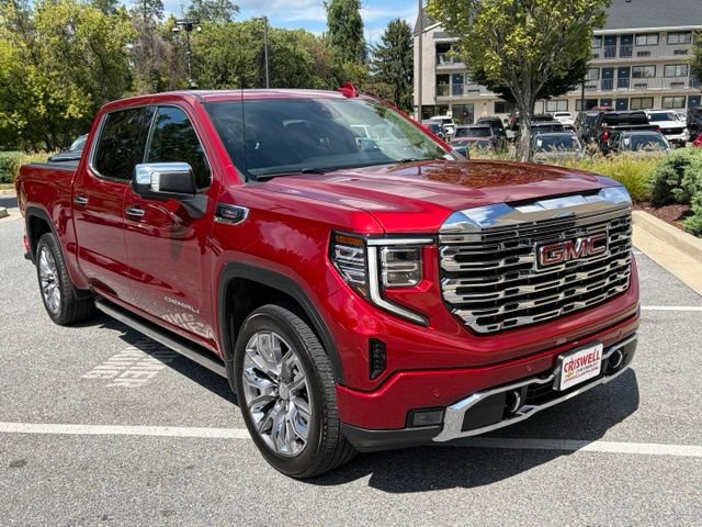Used 2023 GMC Sierra 1500 Denali w/ Denali Reserve Package AWD/4WD image 2
