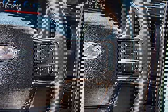 Used 2024 Ford Expedition Platinum image 10