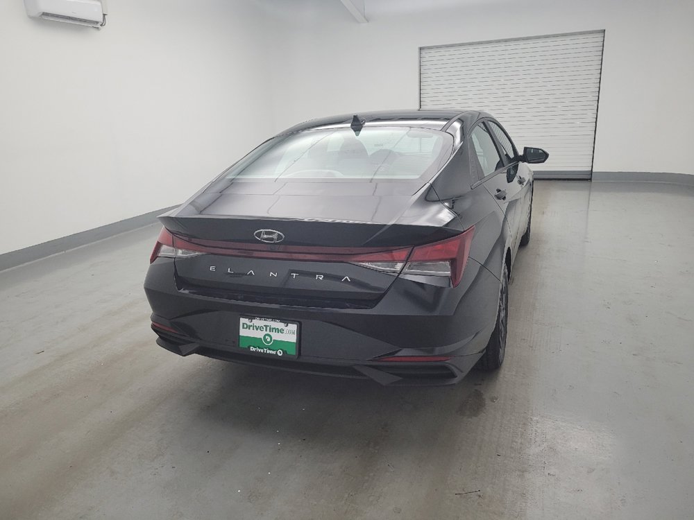Used 2023 Hyundai Elantra SEL w/ Cargo Package FWD image 7