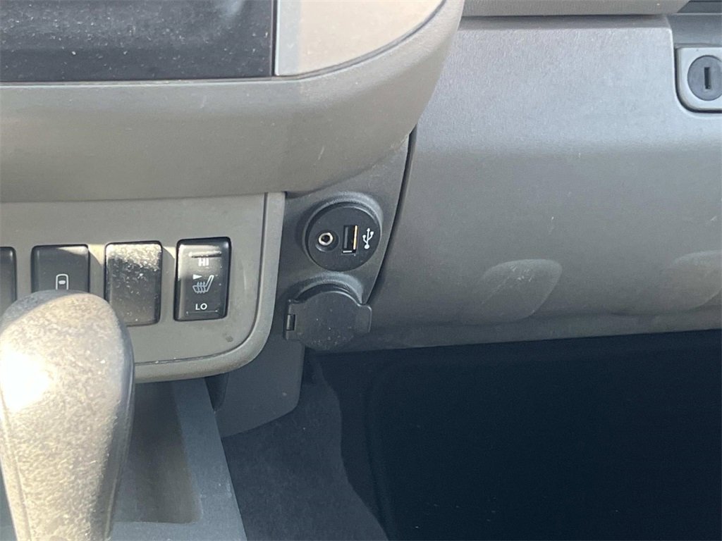 Used 2020 Nissan Frontier SV w/ Midnight Edition Floor Mats image 24