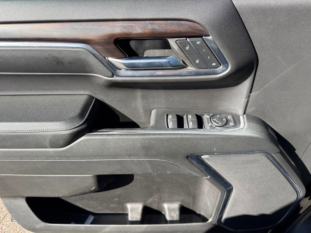 Used 2024 GMC Sierra 1500 SLT image 17