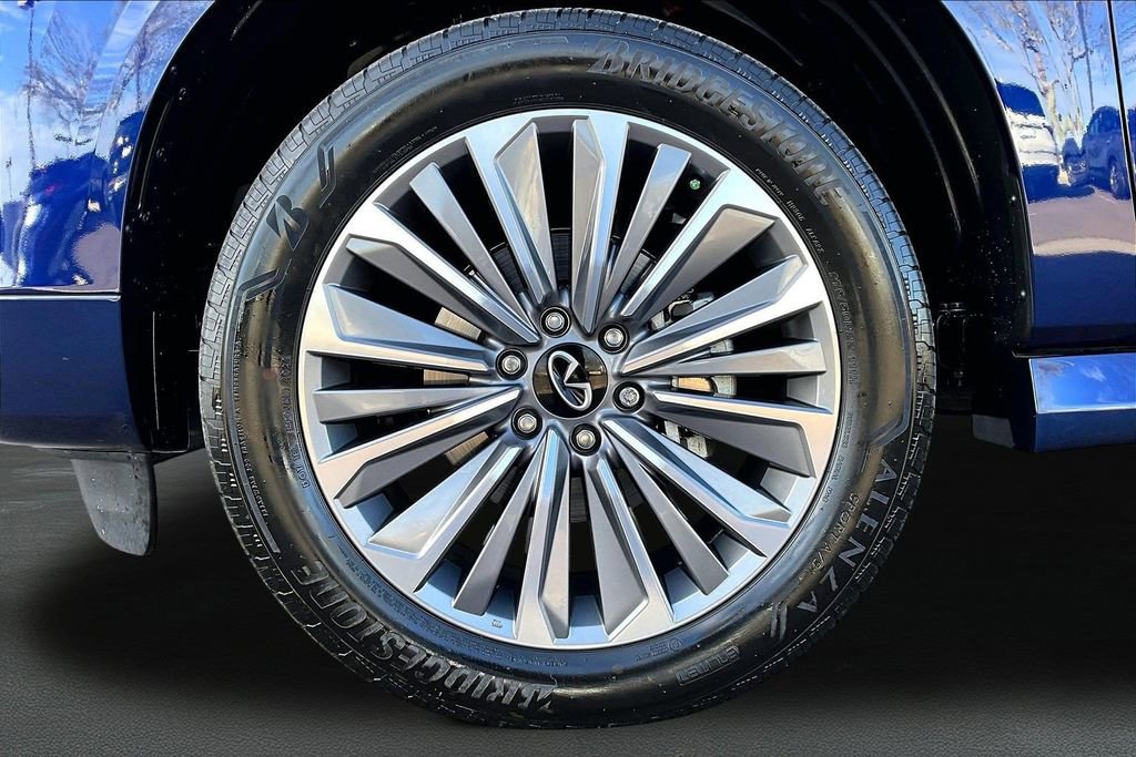 Used 2025 INFINITI QX80 Luxe image 9