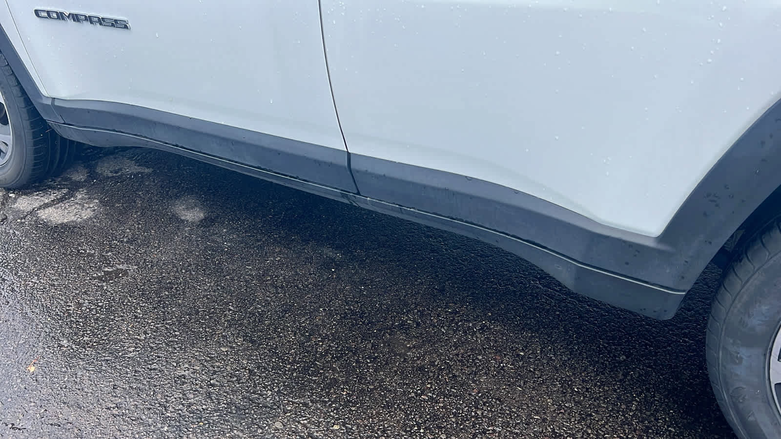 Used 2023 Jeep Compass Limited image 10