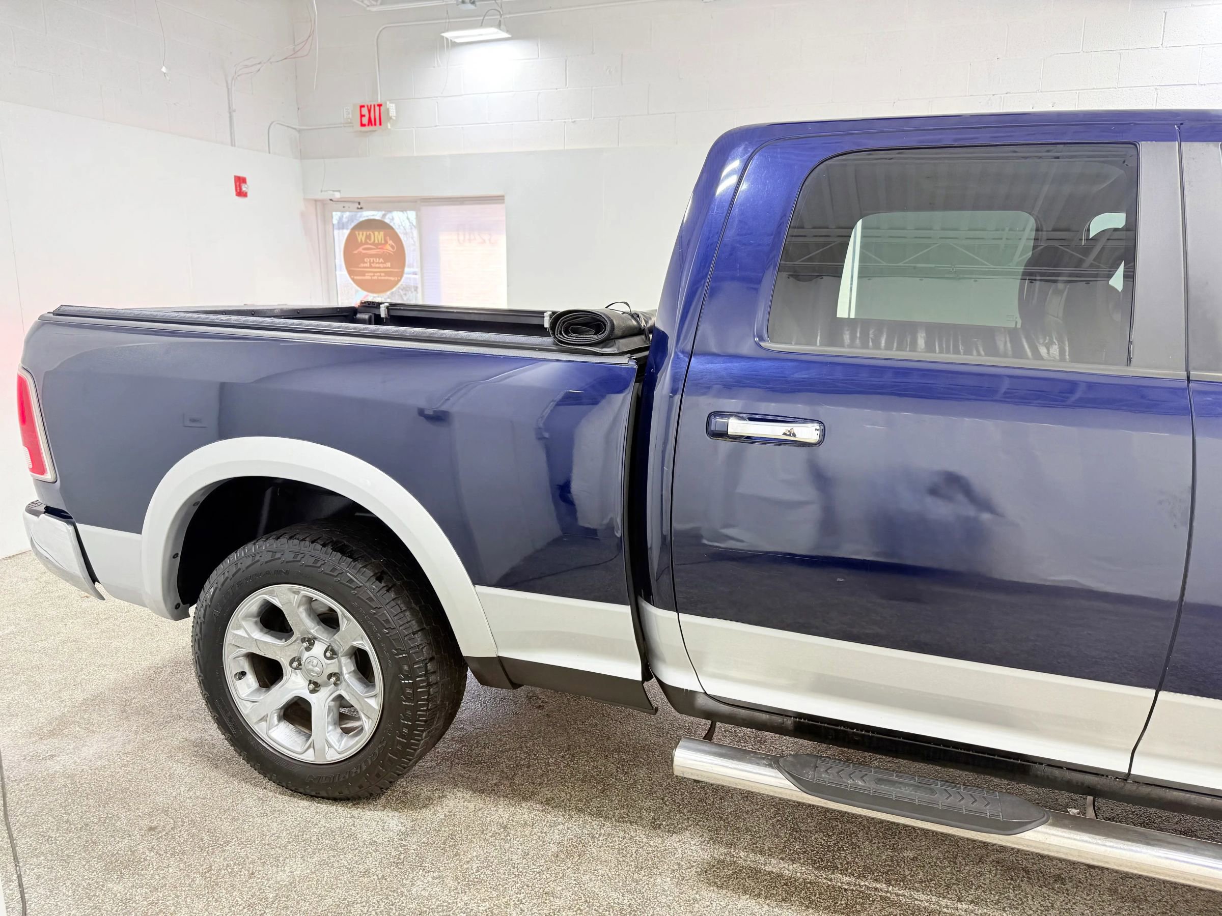 Used 2016 RAM 1500 Laramie image 8