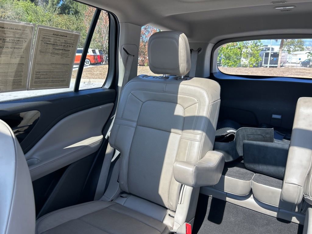 Used 2022 Lincoln Aviator Reserve w/ Elements Package Plus image 12