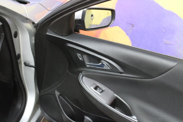 Used 2021 Chevrolet Malibu LT FWD image 11