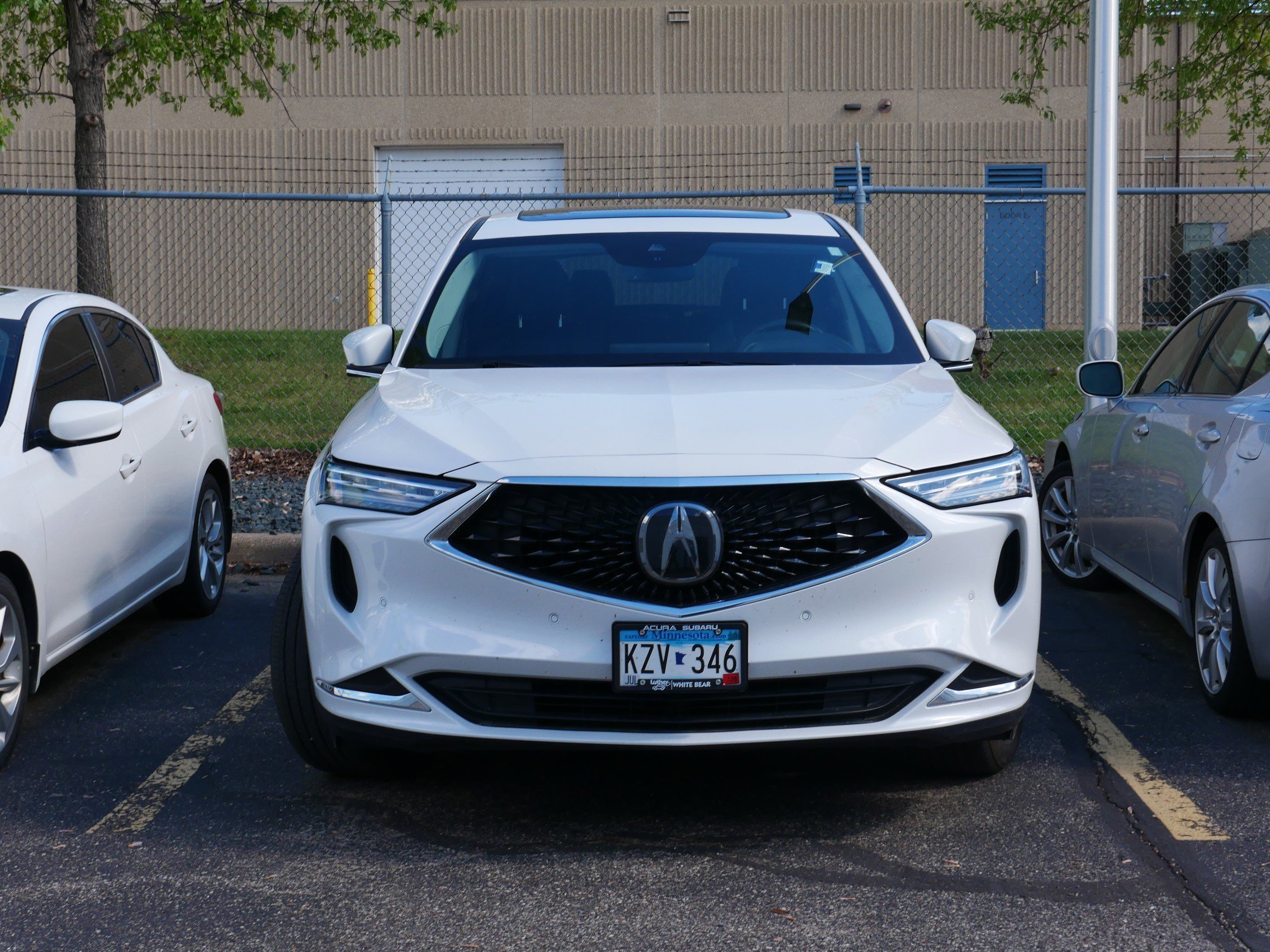 Certified 2024 Acura MDX SH-AWD w/ Technology Package image 2