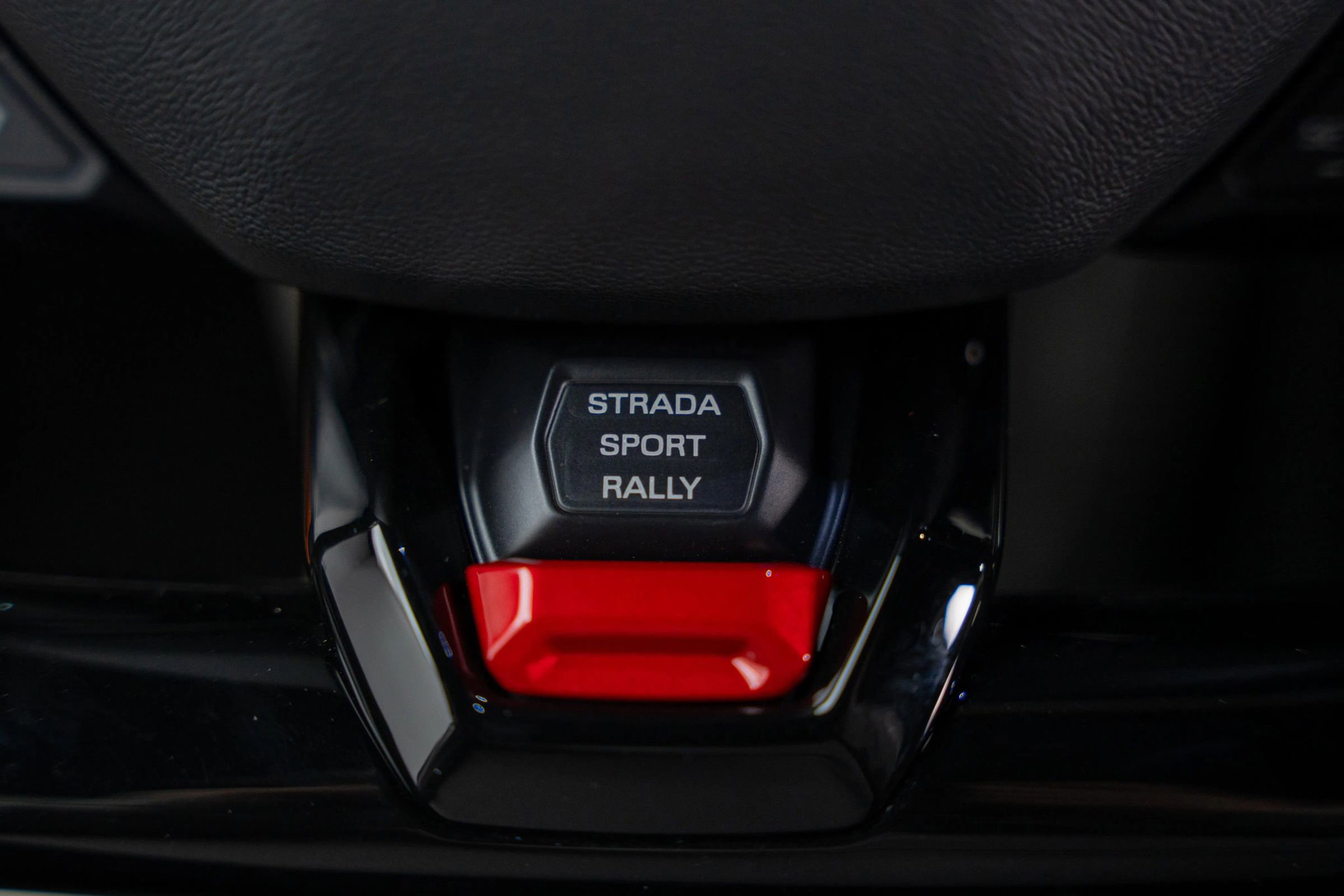 Used 2023 Lamborghini Huracan Sterrato image 32