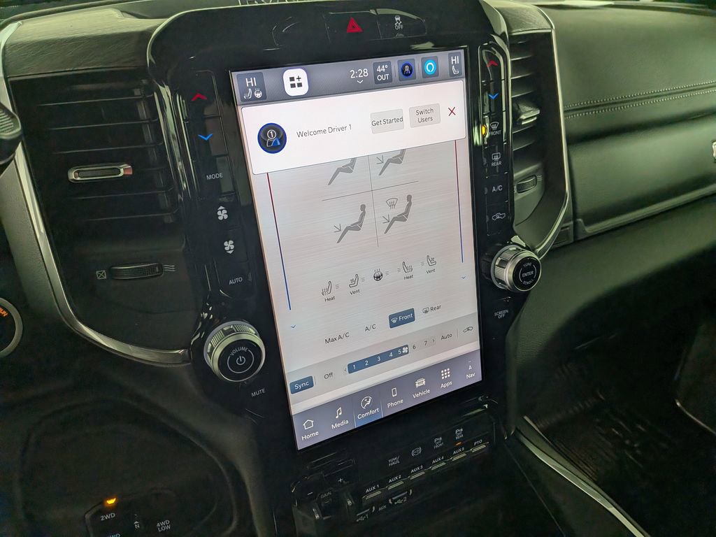 New 2026 RAM 5500 Tradesman w/ Laramie Trim Package image 20