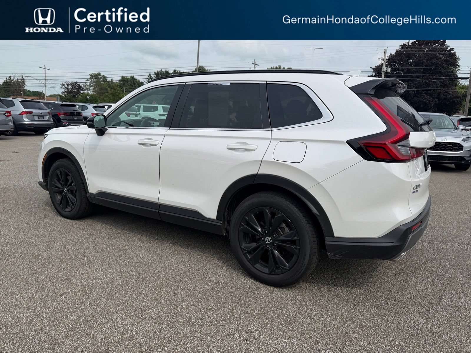 Used 2025 Honda CR-V Sport Touring image 9