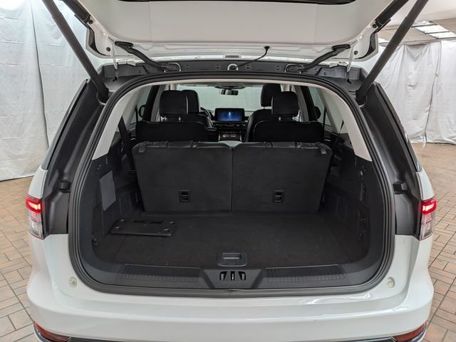 Certified 2026 Lincoln Aviator Reserve w/ Jet Appearance Package AWD/4WD image 23