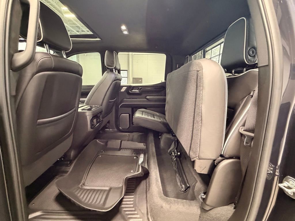 Used 2025 GMC Sierra 1500 AT4X image 22