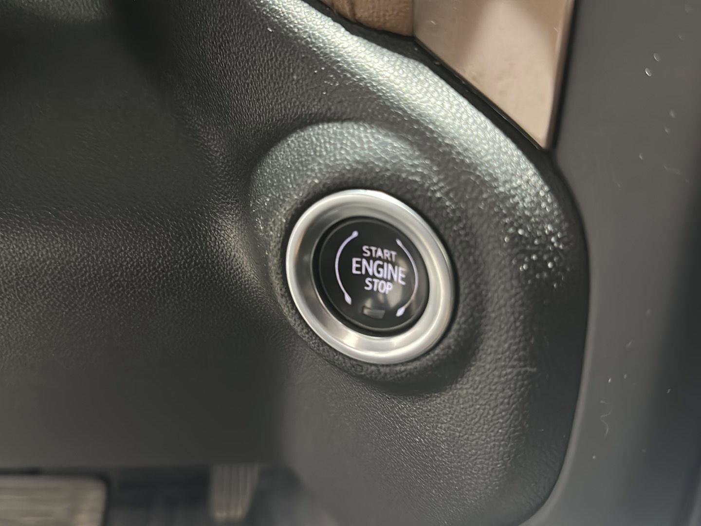 Used 2023 Chevrolet Silverado 2500 High Country image 11