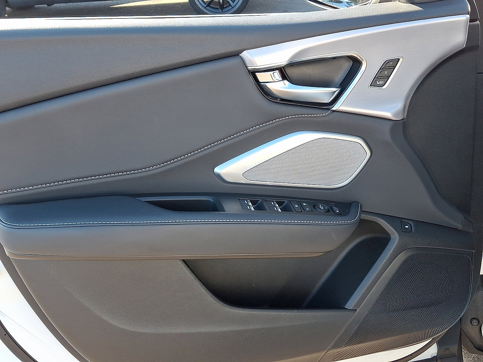 Certified 2023 Acura RDX w/ Technology Package image 12