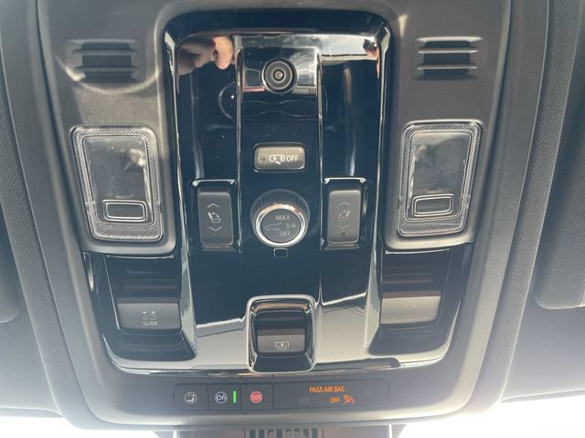 New 2026 Chevrolet Suburban LT w/ Comfort Package AWD/4WD image 18