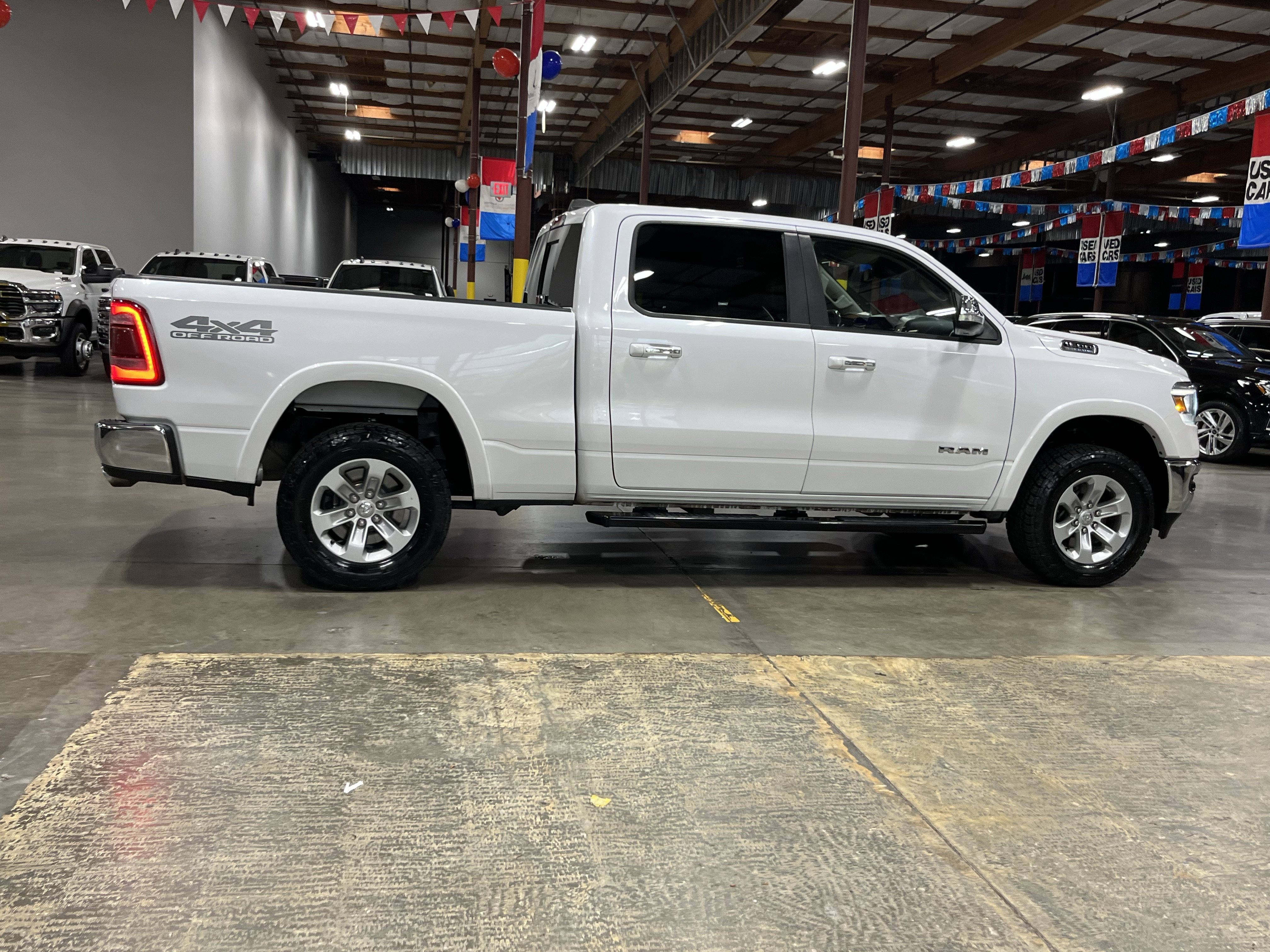 Used 2022 RAM 1500 Laramie AWD/4WD image 6