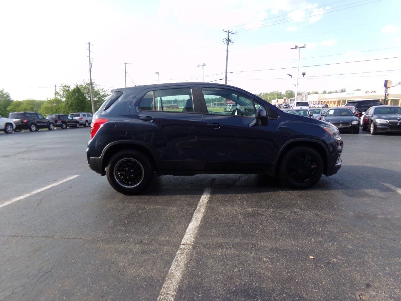 Used 2018 Chevrolet Trax LS FWD image 6