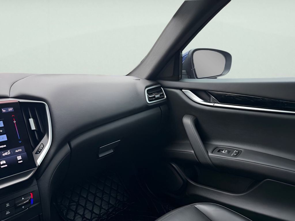 Used 2022 Maserati Ghibli Modena Q4 image 31