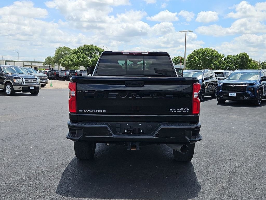 Used 2021 Chevrolet Silverado 2500 High Country w/ Z71 Off-Road Package AWD/4WD image 5