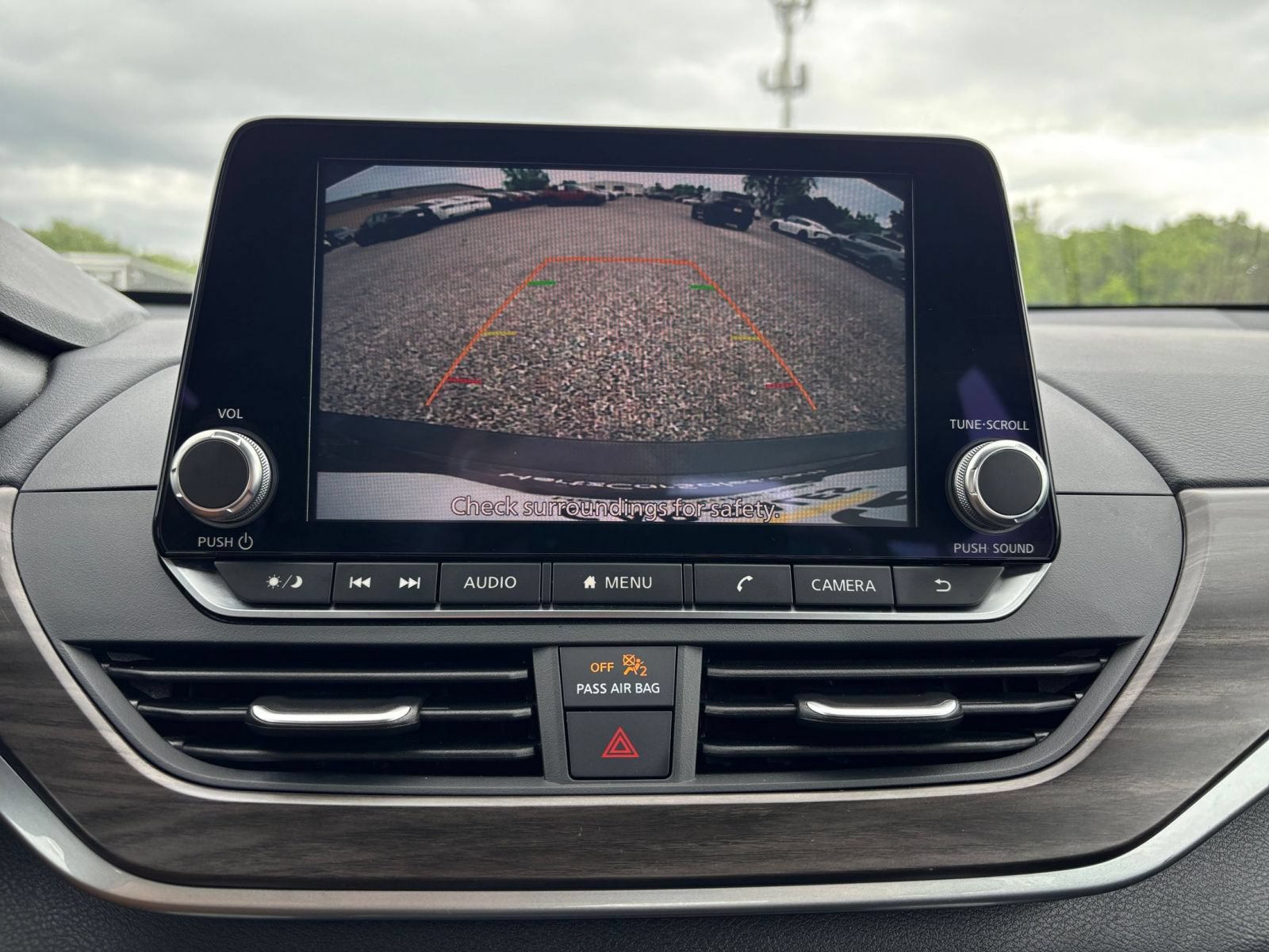 Used 2025 Nissan Altima 2.5 SV FWD image 23