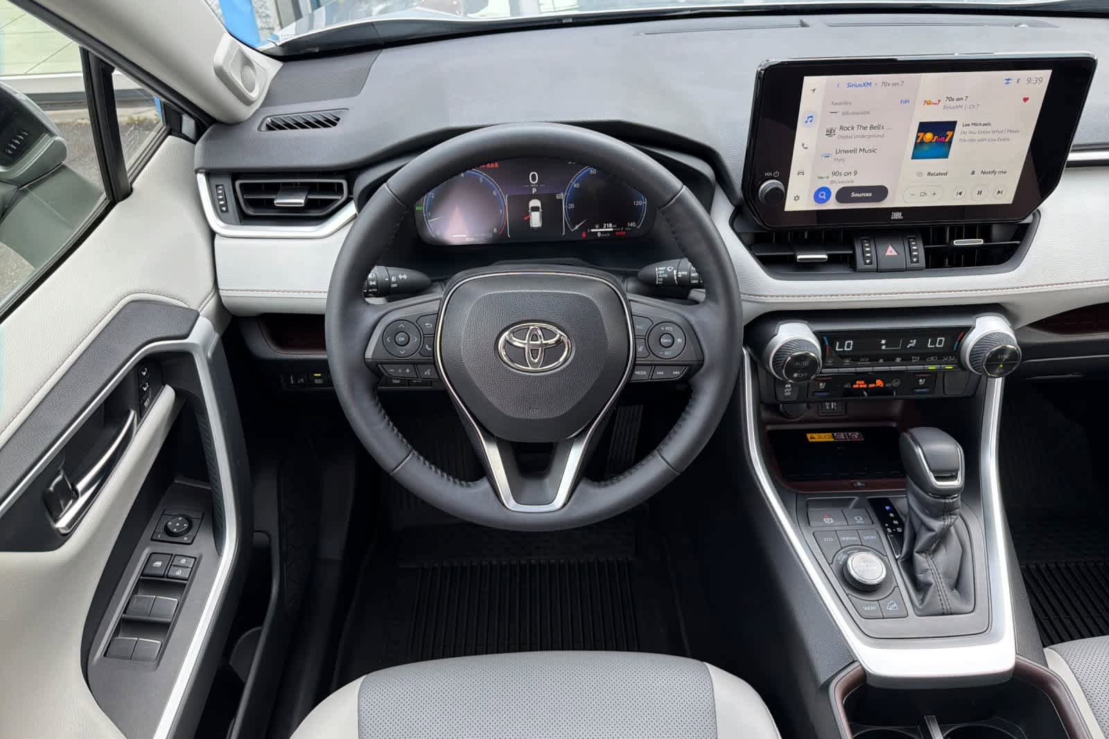 Used 2025 Toyota RAV4 Limited w/ Advanced Technology Package AWD/4WD image 16