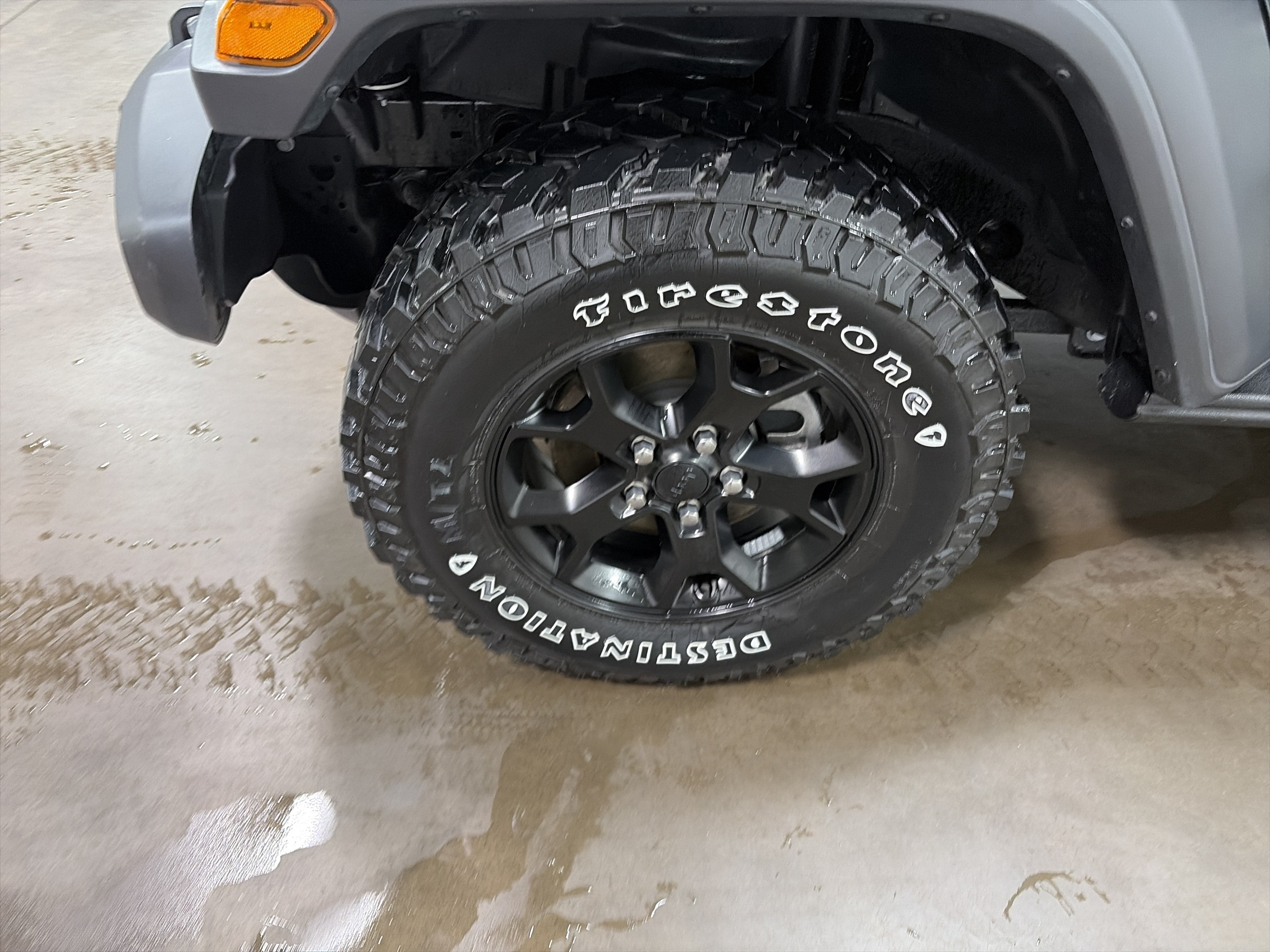Used 2022 Jeep Wrangler Sport AWD/4WD image 9