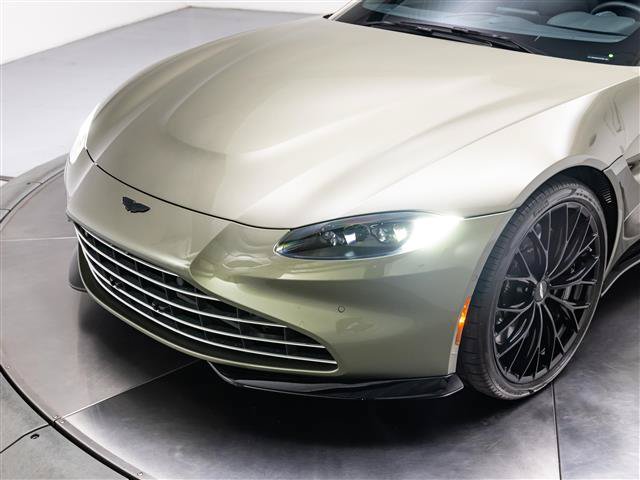 Used 2023 Aston Martin V8 Vantage Roadster RWD image 21