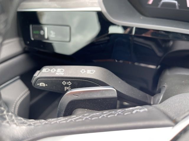Used 2023 Audi e-tron Premium Plus AWD/4WD image 11