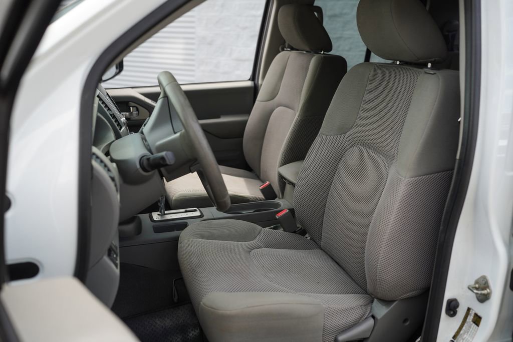 Used 2019 Nissan Frontier SV image 22