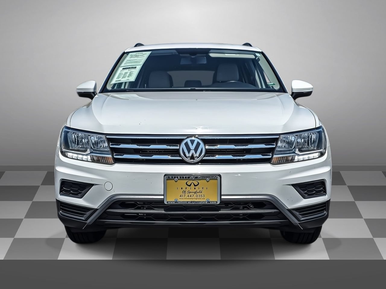 Used 2019 Volkswagen Tiguan SE AWD/4WD image 2