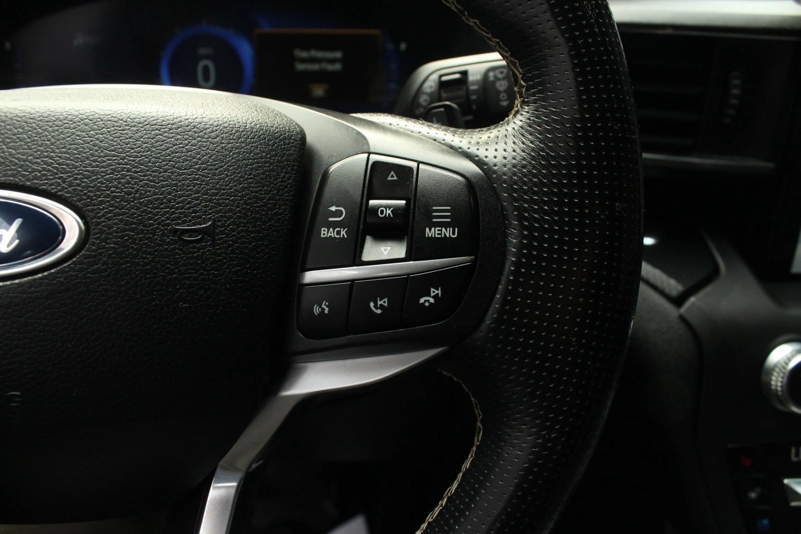 Used 2020 Ford Explorer ST w/ Premium Technology Package AWD/4WD image 27