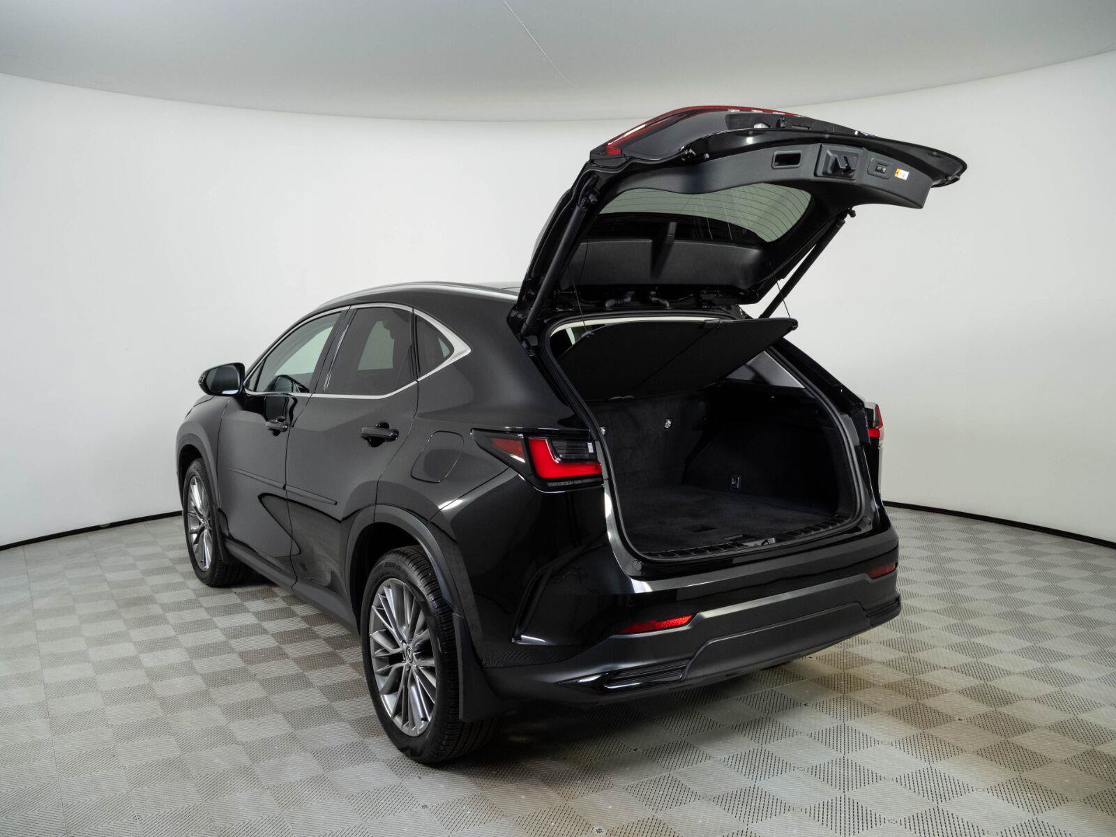 Used 2024 Lexus NX 350h AWD w/ Vision Package image 30
