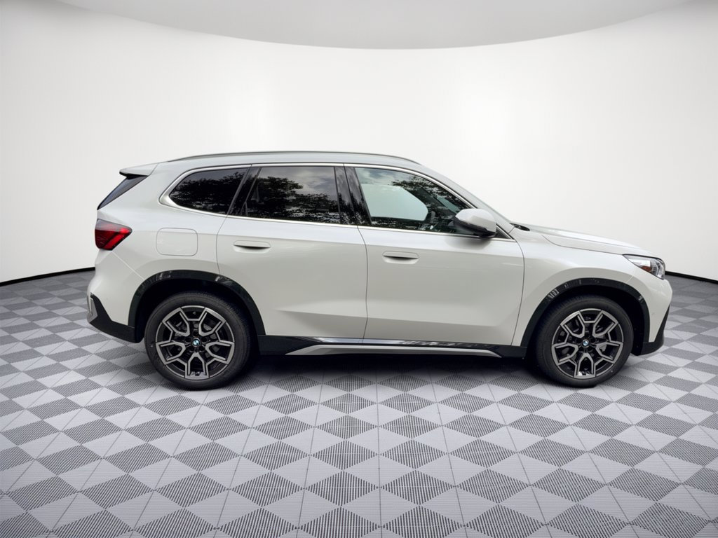 New 2027 BMW X1 xDrive28i AWD/4WD image 8