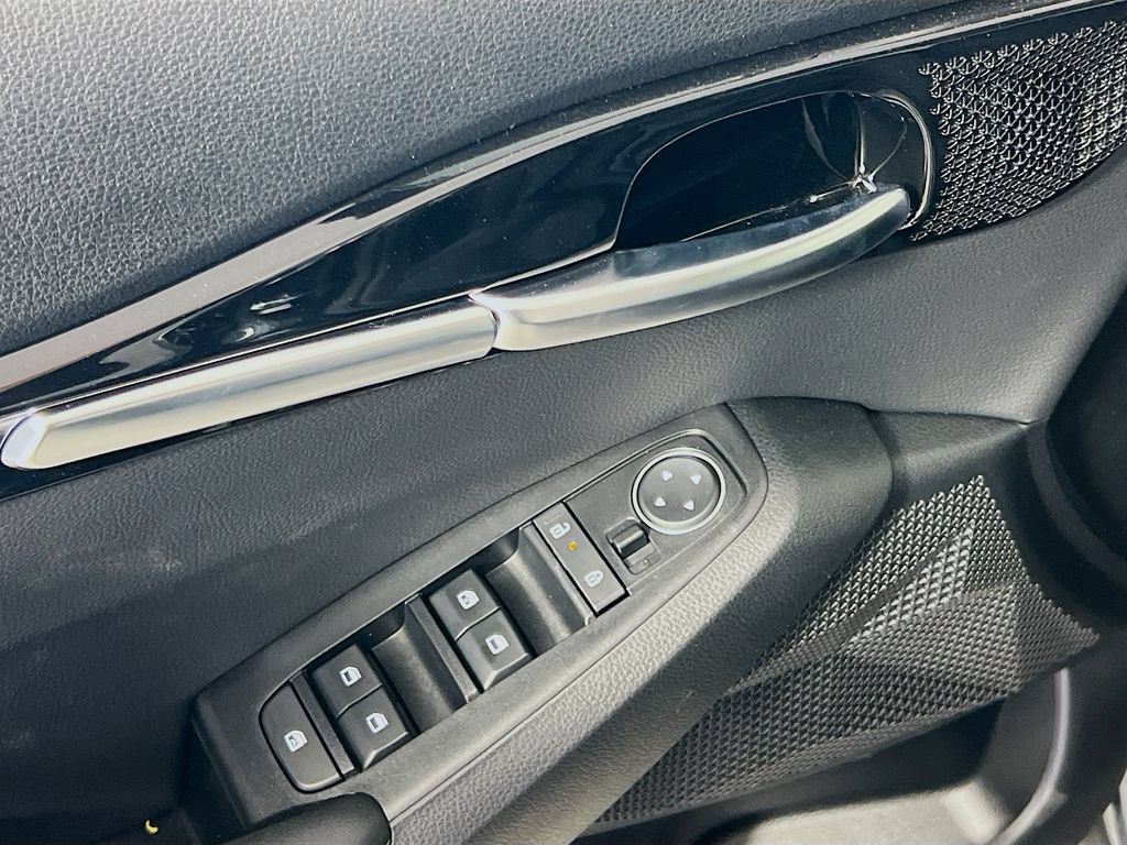 New 2026 Kia Seltos S FWD image 16